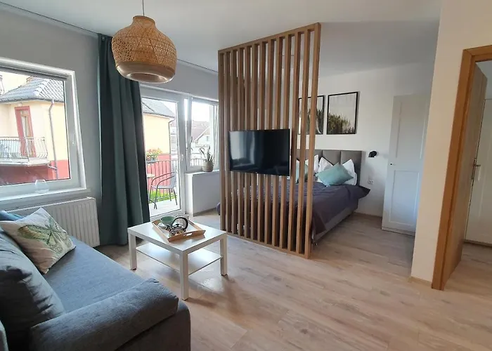 Pod Losiem ムジェジノ